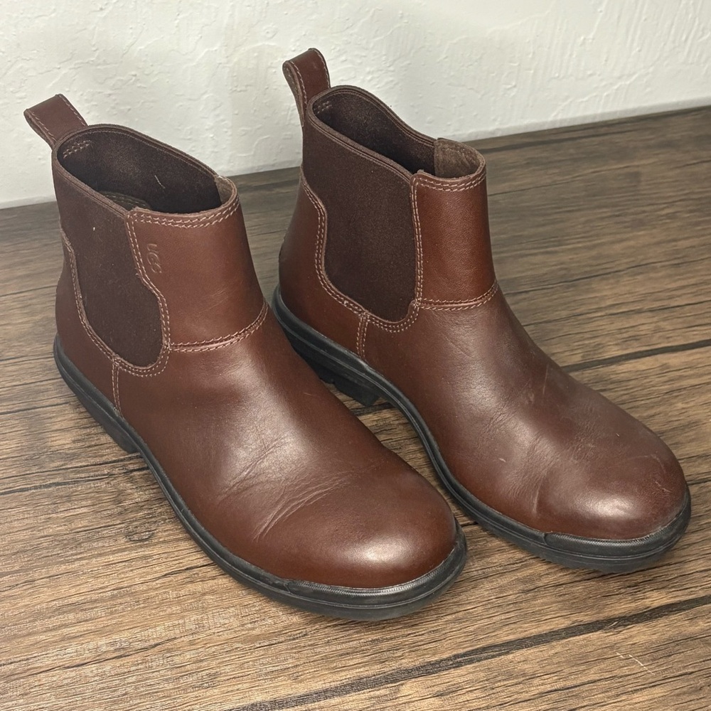 UGG Chelsea Boots Size 6.5 Women’s Hapsburg Waterproof Brown 1148711
